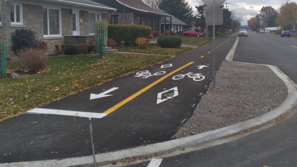 Complete rehabilitation of the infrastructures of avenue Sainte-Anne and rue Lamothe