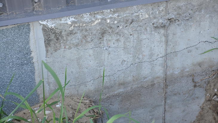 Manifestation reliée à la présence de pyrrhotite dans le béton